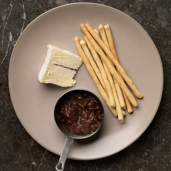 Трюфельный сыр с луком Чатни 